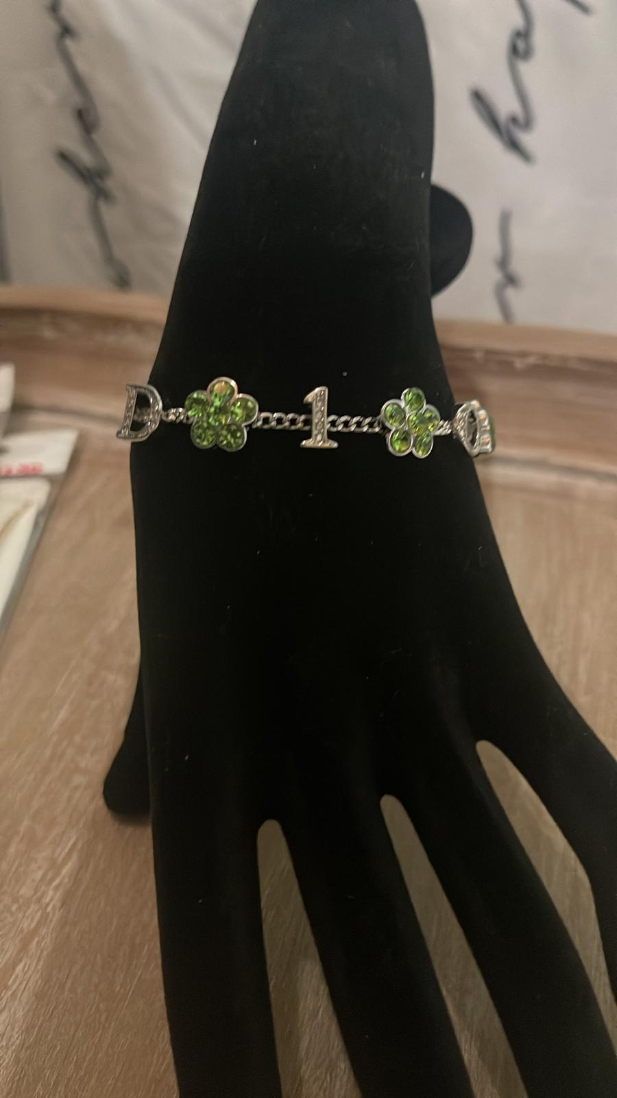 DIOSA Flower Bracelet Logo