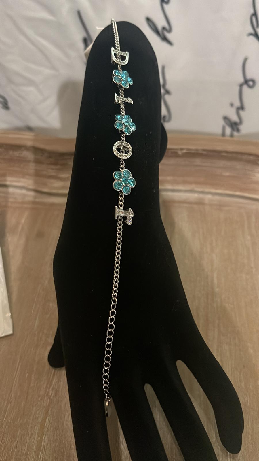 DIOSA Flower Bracelet Logo